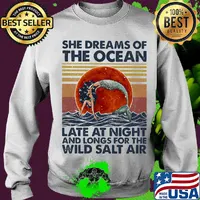 She Dreams Of The Ocean Late At Night And Longs For The Wild Salt Air Mermaid Moon Vintage Retro Shirt Sweater