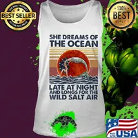 She Dreams Of The Ocean Late At Night And Longs For The Wild Salt Air Mermaid Moon Vintage Retro Shirt Tank top