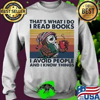 Owl That's What I do I read books I avoid people and I know things Vintage retro s Sweater
