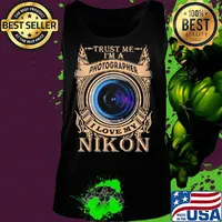 Trust me i'm a photographer i love my nikon night s Tank top