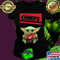 Baby yoda hug kansas city chiefs football logo s Ladies tee