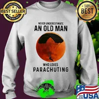 Never underestimate an old man who loves parachuting moon blood halloween s Sweater