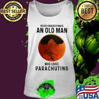 Never underestimate an old man who loves parachuting moon blood halloween s Tank top