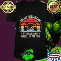Social Distancing Expert Video Gamer Gaming Vintage Gift T-Shirt