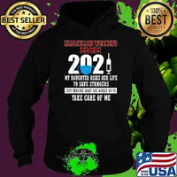 Healthcare Worker's Mom 2021 My Daughter Risks Her Life Shirt Hoodie
