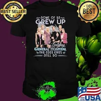 Nver Underestimate A Woman Who Understands hockey And Loves Capitals Signature Shirt