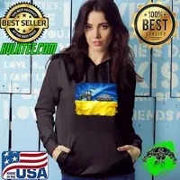 Funny Ukrainian Farmer Tractor Tank Meme Ukraine Tractor T-Shirt Hoodie