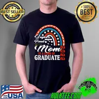 Mens Proud Mom Of a 2022 Graduate Class Of 2022 Rainbow USA Flag T-Shirt