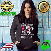 God Gifted Me Two Titles Mom And Mimi Flower Mother’s Day T-Shirt Hoodie