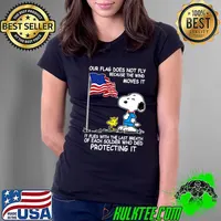 Snoopy and woodstock our flag does not fly because the wind moves it flies with the last breath of each soldier who died protecting it independence day Ladies Tee