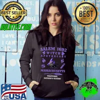 Salem 1692 Witch Apothecary Massachusetts Tinctures Potions Cat Halloween T-Shirt Hoodie