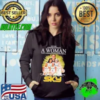 Never Underestimate A Woman Who Understands Basketball And Loves Chicago Sky WNBA Draft Signatures Shirt Hoodie