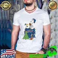 Snoopy And Woodstock Gift Buffalo Bills Football Merry Christmas 2024 Guys V Neck