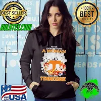 Never underestimate a woman who understands football and loves Tennessee Vols signatures Hoodie