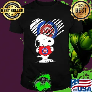 Snoopy hug heart chicago cubs baseball logo shirt