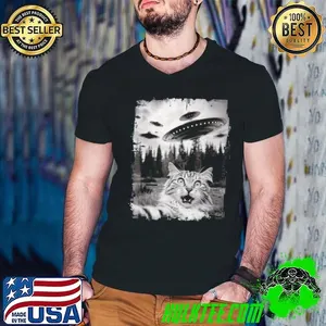 Cat Selfie With Ufo Alien Funny Cat Graphic Shirt